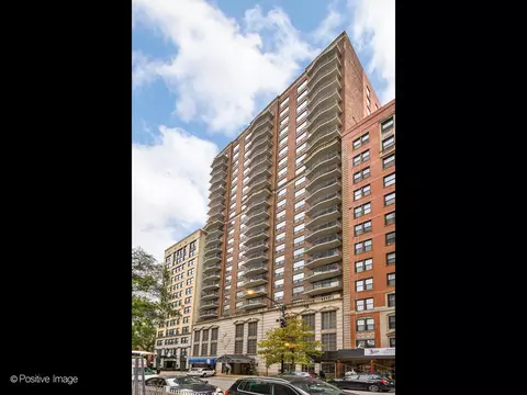1250 N Dearborn St #21E, Chicago, IL 60610