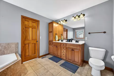 Bath - 2968 Wolf Creek Ln, Normal, IL 61761 photo 1 of 5