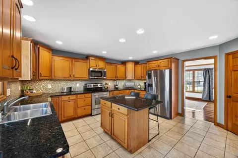 Kitchen - 2968 Wolf Creek Ln, Normal, IL 61761 photo 2 of 4