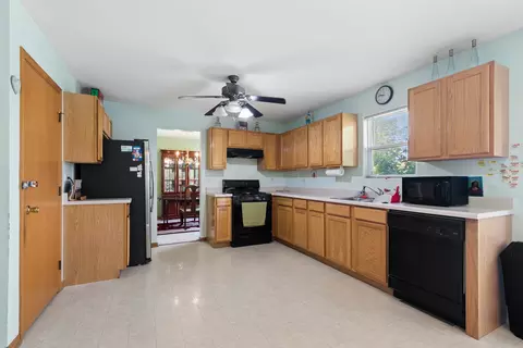 Kitchen - 1401 Lasser Dr, Plainfield, IL 60586 photo 1 of 1