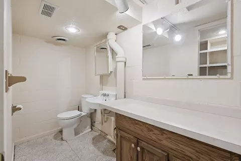 Bath - 3104 15th St A St, Moline, IL 61265 photo 1 of 2