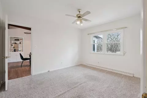 Bedroom - 3104 15th St A St, Moline, IL 61265 photo 5 of 6