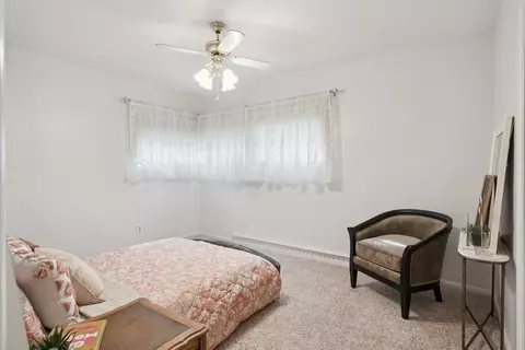 Bedroom - 3104 15th St A St, Moline, IL 61265 photo 2 of 6