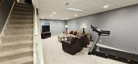1021 Wakefield Dr, Elgin, IL 60120 photo 24