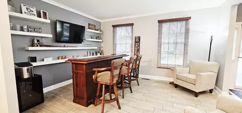 1021 Wakefield Dr, Elgin, IL 60120 photo 4
