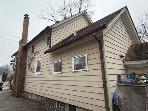 Exterior - 743 Bangs St, Aurora, IL 60505 photo 4 of 15