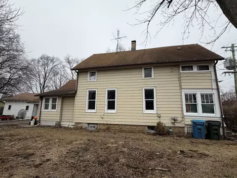 Exterior - 743 Bangs St, Aurora, IL 60505 photo 3 of 15