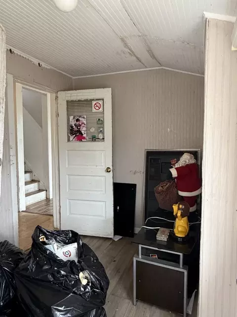 Entry Way - 743 Bangs St, Aurora, IL 60505 photo 1 of 3