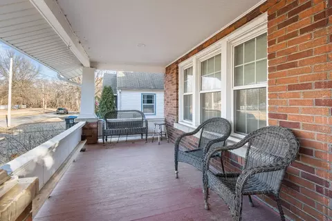 Exterior - 4202 10th Ave, Moline, IL 61265 photo 1 of 3