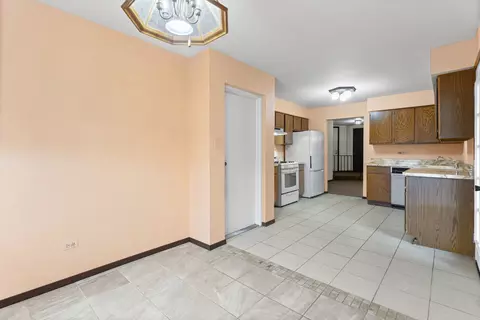Other - 9752 Mill Dr E #E2, Palos Park, IL 60464 photo 2 of 6