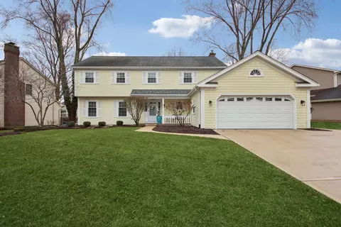 808 Shiloh Cir, Naperville, IL 60540