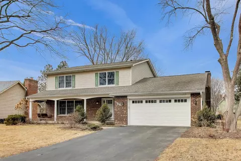 56 Winthrop New Rd, Sugar Grove, IL 60554