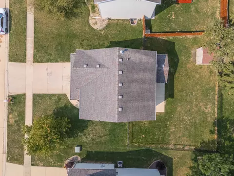View/Area - 320 Basswood Ln, Normal, IL 61761 photo 7 of 9