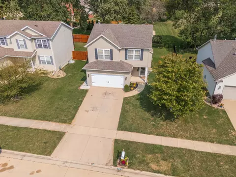 View/Area - 320 Basswood Ln, Normal, IL 61761 photo 6 of 9