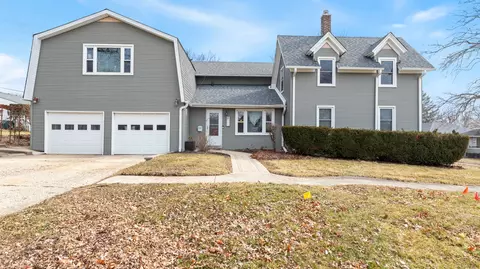 600 Dewey St, Harvard, IL 60033