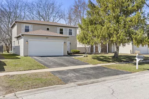 212 E Lakeside Dr, Vernon Hills, IL 60061