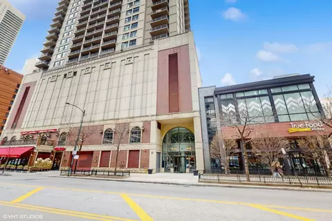 630 N State St #2403, Chicago, IL 60654
