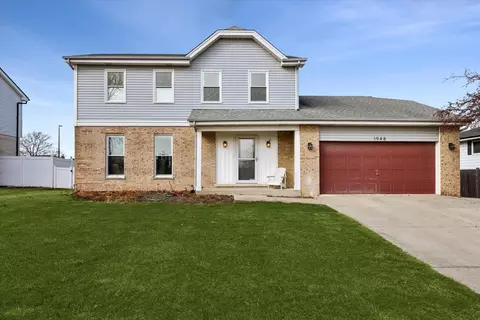 1948 Concord Dr, Downers Grove, IL 60516