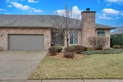 9155 Arbour Walk Dr, Frankfort, IL 60423
