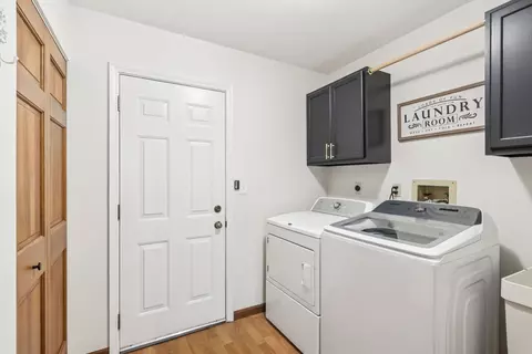 Other - 43 Creekside Cir, Elgin, IL 60123 photo 2 of 8