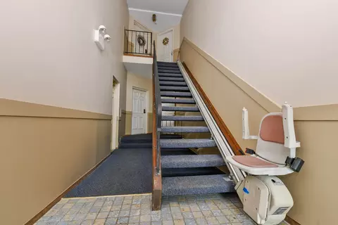 Entry Way - 12912 Mill Dr E #E2, Palos Park, IL 60464 photo 1 of 2