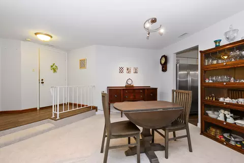Dining - 12912 Mill Dr E #E2, Palos Park, IL 60464 photo 1 of 4