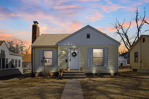 2007 Warren St, Davenport, IA 52804