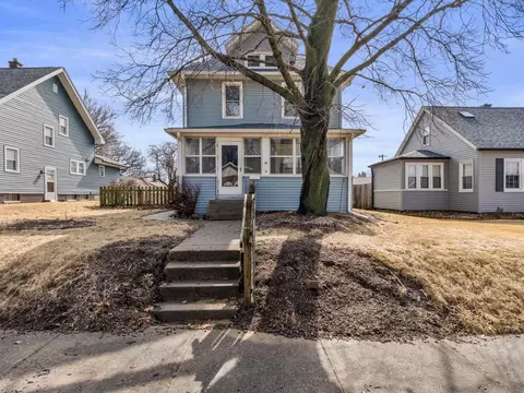 2416 21st Ave, Rock Island, IL 61201