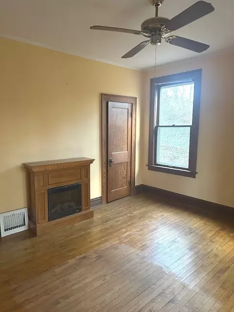 Bedroom - 23780 N Hess Dr, Cary, IL 60013 photo 4 of 8