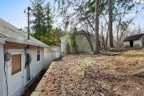 Exterior - 23780 N Hess Dr, Cary, IL 60013 photo 9 of 16
