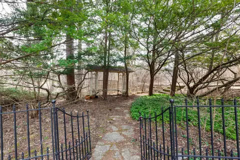 Exterior - 23780 N Hess Dr, Cary, IL 60013 photo 5 of 16