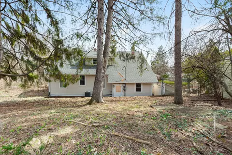 Exterior - 23780 N Hess Dr, Cary, IL 60013 photo 6 of 16