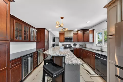Kitchen - 6395 Pine Bluff Rd, Morris, IL 60450 photo 2 of 9