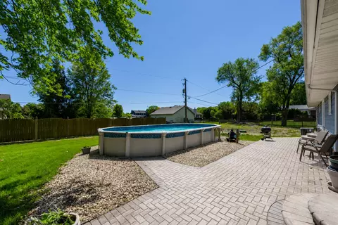 Exterior - 6395 Pine Bluff Rd, Morris, IL 60450 photo 2 of 4