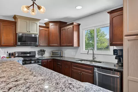 Kitchen - 6395 Pine Bluff Rd, Morris, IL 60450 photo 1 of 9