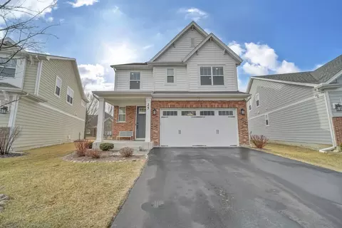 25 Commons Cir, Hawthorn Woods, IL 60047