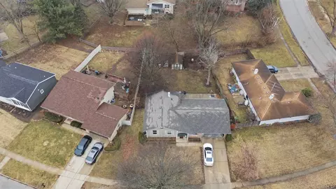 View/Area - 1348 Sheffield Dr, Elgin, IL 60123 photo 1 of 3