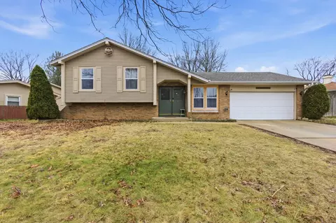 1348 Sheffield Dr, Elgin, IL 60123