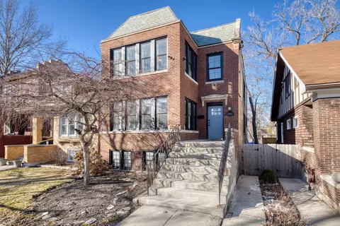 2712 W Sunnyside Ave, Chicago, IL 60625