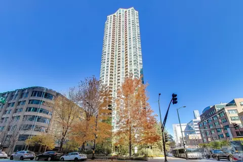 400 N La Salle St #1209, Chicago, IL 60654