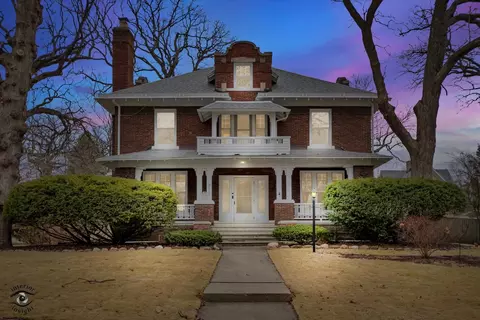 912 S Greenwood Ave, Kankakee, IL 60901