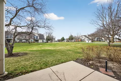 Exterior - 446 Cromwell Cir #4, Bartlett, IL 60103 photo 3 of 3