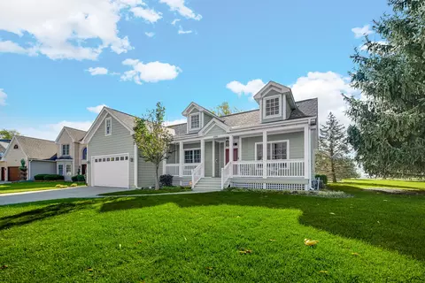 2161 Burnham Ct, Algonquin, IL 60102