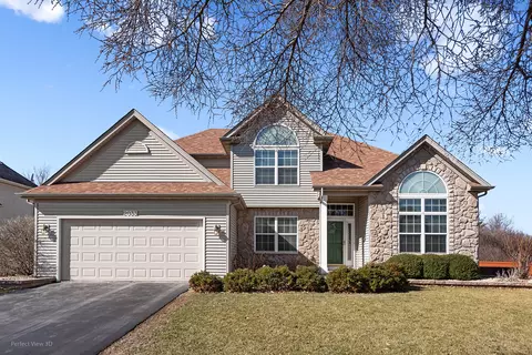 2033 Wild Indigo Ln, Yorkville, IL 60560