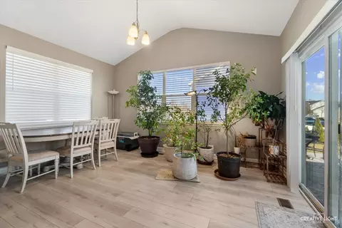Other - 436 W Amberside Dr, Elgin, IL 60124 photo 4 of 11