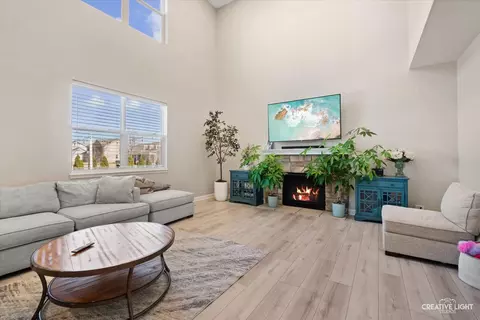 Living - 436 W Amberside Dr, Elgin, IL 60124 photo 1 of 2