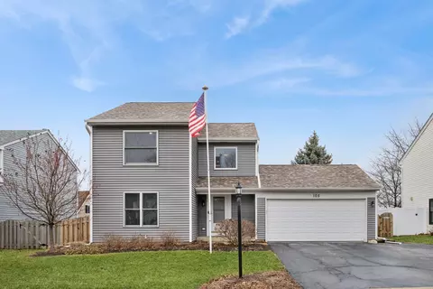 105 Red Cedar Dr, Streamwood, IL 60107