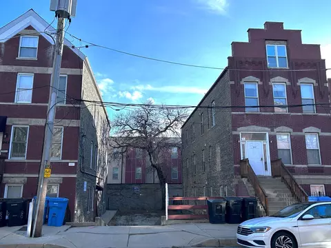 Undisclosed, Chicago, IL 60642