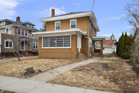 113 W South St, Geneseo, IL 61254