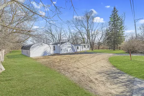 175 S Fairfield Rd, Round Lake, IL 60073